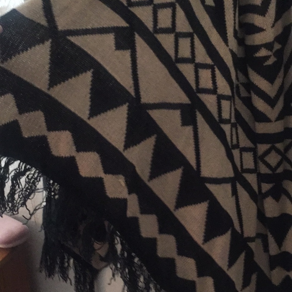 Sweater - Picture 3 of 4